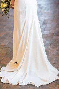 Lia // Wedding Dress