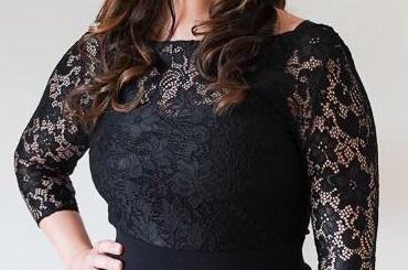 Audrey // Black Lace Top with sleeves